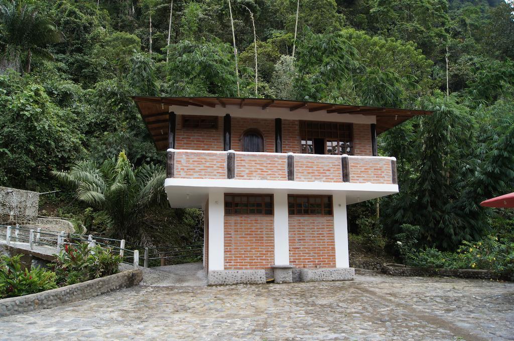 ホテル Hacienda Rio Blanco San Miguel de los Bancos エクステリア 写真