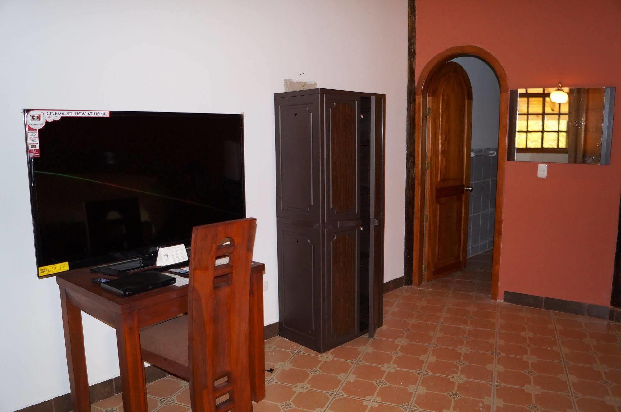 ホテル Hacienda Rio Blanco San Miguel de los Bancos エクステリア 写真