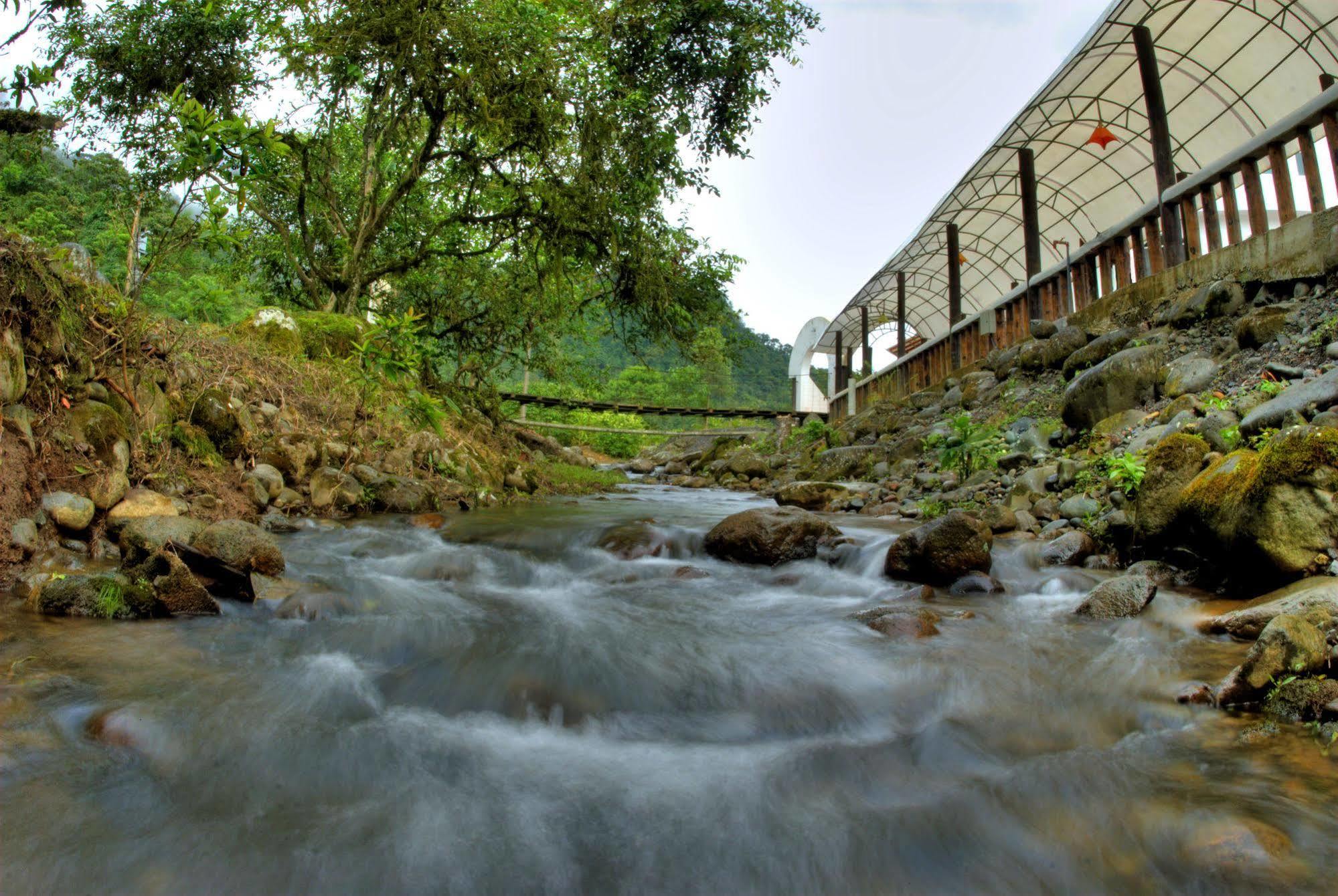 ホテル Hacienda Rio Blanco San Miguel de los Bancos エクステリア 写真